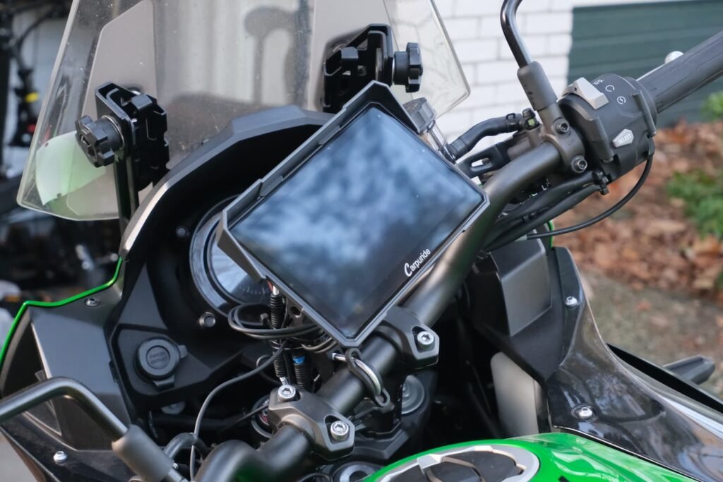 Carpuride 702Plus Motorcycle CarPlay Display